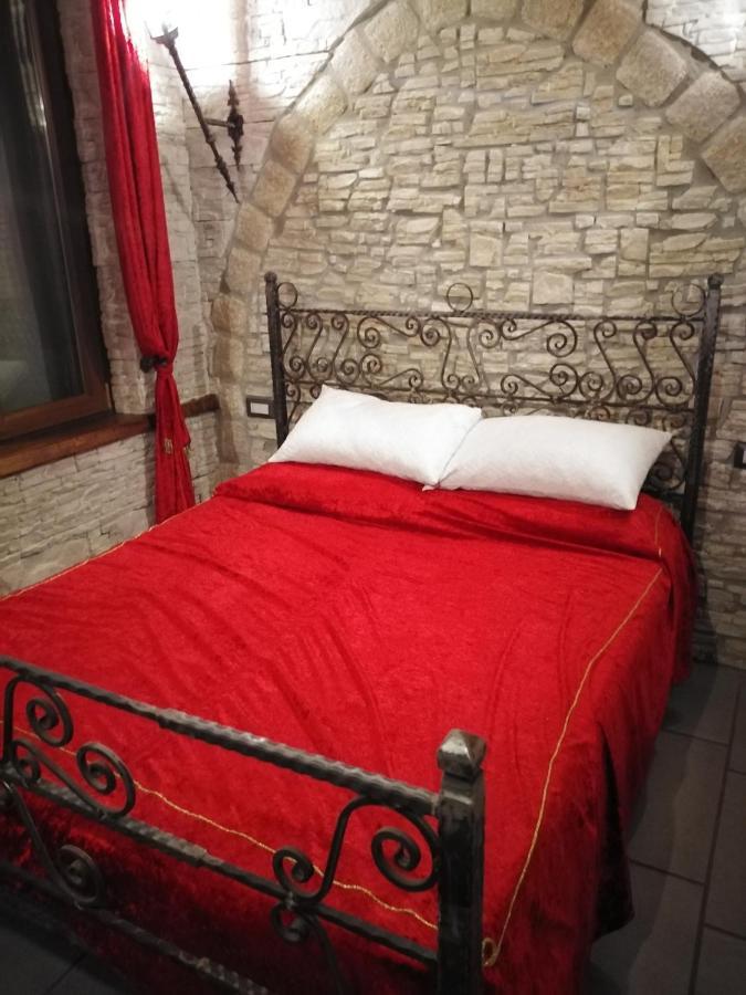 Apartamento Castle House Cremona Exterior foto